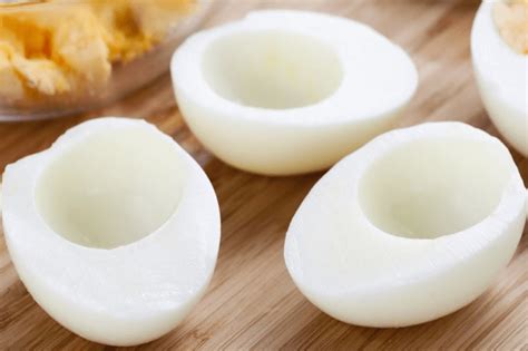 They're filled with protein while free of carbs and sugar. Do Egg Whites Really Help in Weight Gain? - Dish for Diet