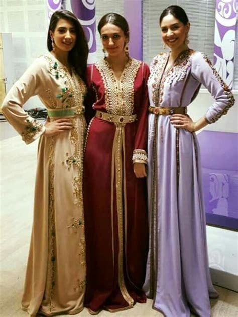 The caftans from morocco were from persia, and they were the caftan is a moroccan dress heritage components. Moroccan traditional clothing! So classy😍 | Moroccan ...