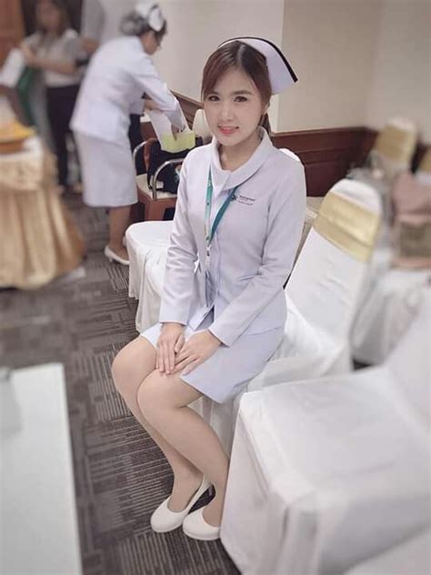 Cute Nurse Beautiful Nurse Beautiful Asian Women Studying Girl