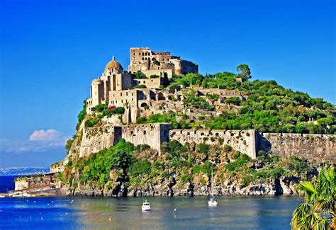 High definition picture of Castello Aragonese, photo of the Aragonese castle, Ischia | ImageBank.biz