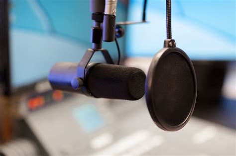 Microphone In Modern Radio Station Broadcasting Studio מילה טובה