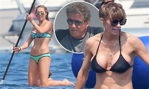Sylvester Stallone S Wife Jennifer Flavin Shows Off Fit Physique