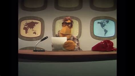 The Muppet Show 207 Edgar Bergen News Flash Without Pants 1978