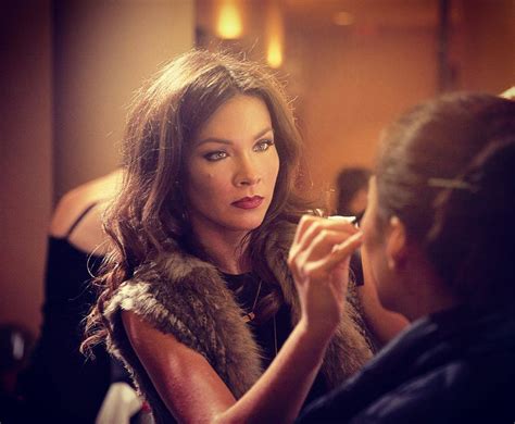 When Jentry Kelley Gives Makeup Advice You Listen Houstonia Magazine