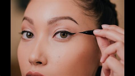 Simple Tips For Mastering Winged Eyeliner Spark Youtube
