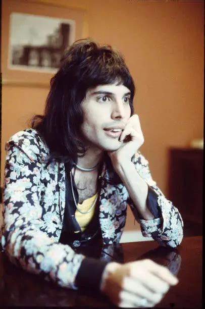 Singer Freddie Mercury Of British Rock Band Queen 1974 Old Music Photo