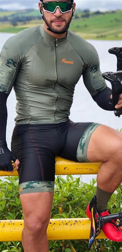 Bi Cyclistnetn On Kik Cycling Outfit Cycling Attire Mens Leather Clothing