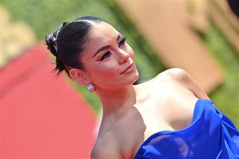 Vanessa Hudgens In Vera Wang At The MTV Movie And TV Awards IN Or OUT