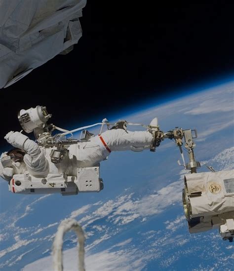 Watch 2 Nasa Astronauts Take A Spacewalk Outside The Iss