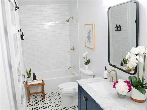 Before And After Photos Of A Diy Bathroom Remodel Hgtv