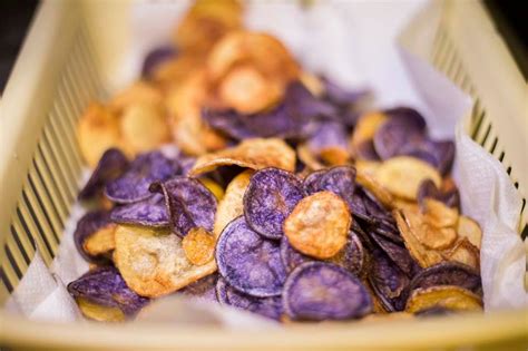 Chips Di Patate Viola Fritte Ricetta Del Fingerfood Food Blog