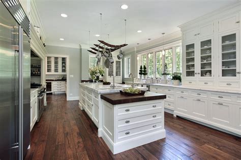 36 Beautiful White Luxury Kitchen Designs Pictures