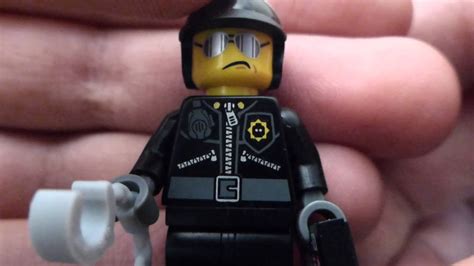By adding space for 100 more, we're skipping the annual internal staff debate about what to add and what to take out while upholding the guide's mission of a balanced, entertaining document. Lego Movie Minifigures: Good Cop/Bad Cop (Review) - YouTube