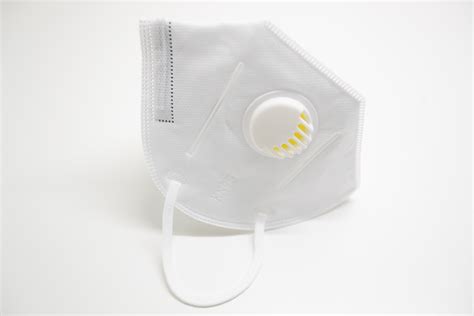 Der sichere sitz der maske. FFP2 Maske mit Filter | ImplanTec GmbH (Österreich)