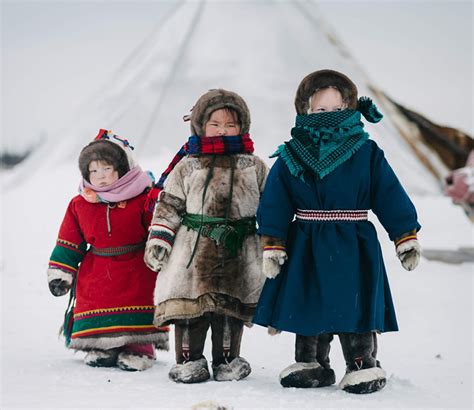 17 Day Nenets Reindeer Migration Siberia Secret Compass
