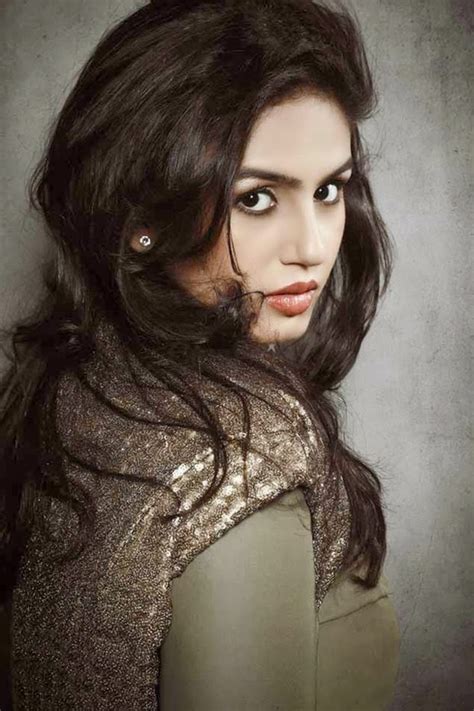 Bell bottom actress huma qureshi takes care of the media photographer when they click her photo #bellbottom. HUMA QURESHI - BOLLYWOOD HOT ACTRESS PICTURES