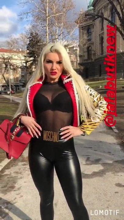 Jelena Unikat Ist Eine Sexy Blondine In Latexleggings Xhamster