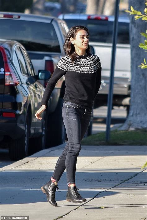 Mila Kunis And Zoe Saldana Share A Warm Hug As They Run Into Each Other In Los Angeles Daily