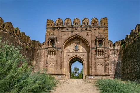 16 Historical Places In Pakistan You Have To Visit Intentional Detours