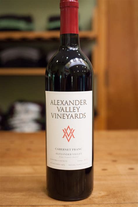 Tasting Room Visit Alexander Valley Vineyards Opening A Bottle