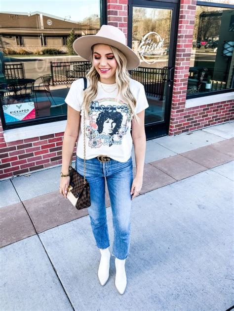 10 Ways To Style A Graphic Tee Z93