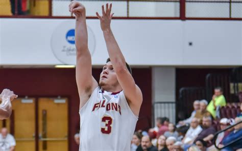 MEC: Chase Connor scores 40 during 3-point binge - WV MetroNews