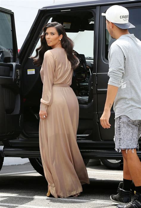 Kim Kardashian Deep Big Cleavage HQ Photos August 2014 Hot Celebs