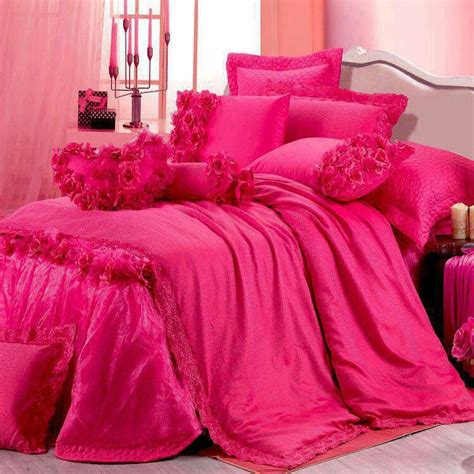 Explore our selection of bedspreads, cheap comforters and bed quilts in a variety of sizes to fit your bed transform your bedroom into the most relaxing room in your house with our fantastic selection of just about every comforter set, quilt or bedspread is available in king size, many of which have. Pin by Instyle Indulgence on Dream bedroom | Pink bedrooms ...