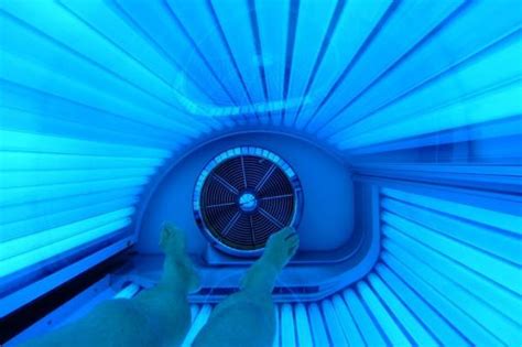 Study Of Indoor Tanning Finds New Group At Risk For Skin Cancer