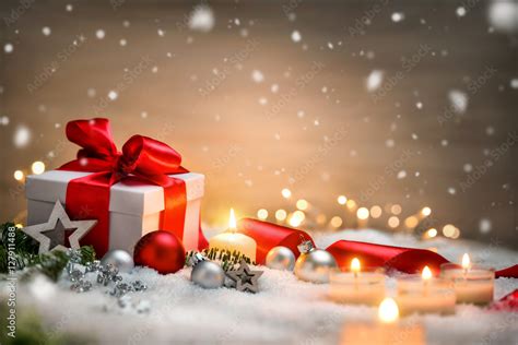 Weihnachten Hintergrund Mit Geschenk Und Rotem Band Kerzen