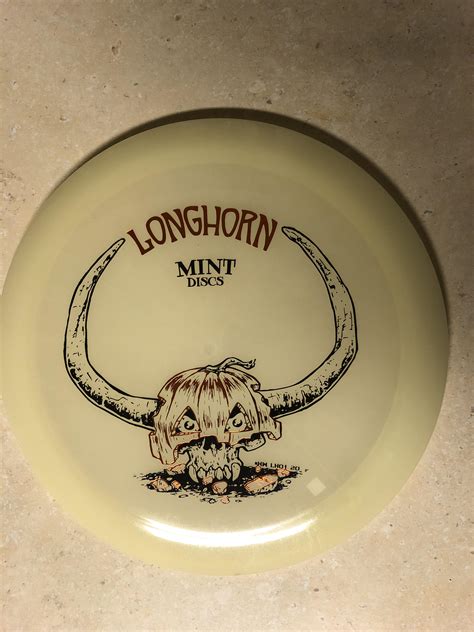 Mint Discs Nocturnal Longhorn : r/discgolf