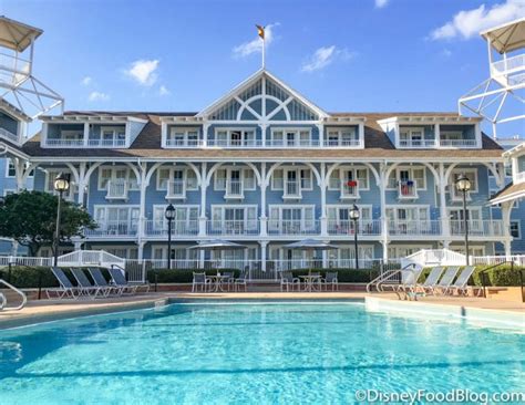 News Disney Cast Members Being Recalled To Work At Disney World Hotels
