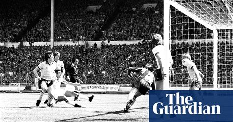 Happy Hammers Revisiting West Hams 1980 Fa Cup Triumph In Pictures