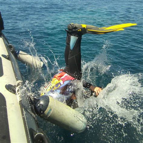 padi adventure diver 1 day s algar diving menorca
