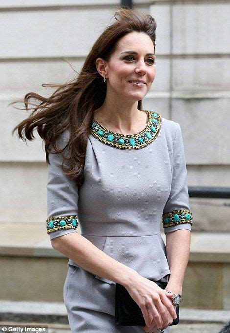 duchess of cambridge recycles £999 matthew williamson dress duchess of cambridge fashion