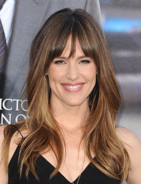 Jennifer Garner At The Premiere Of Draft Day Hair By Jenny Cho Makeup By Monika Blunder For