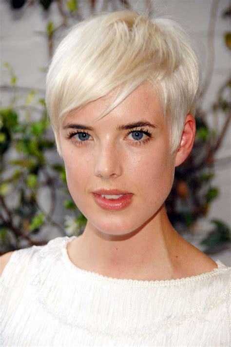How To Cut A Pixie Haircut Yourself
