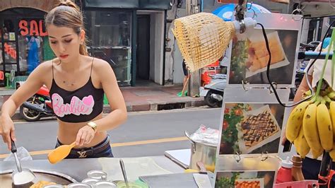 Puy Roti Lady The Most Popular Roti Lady In Bangkok Thai Street Food Youtube