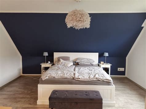 Weitere ideen zu blaues schlafzimmer, zimmer, schlafzimmer. schlafzimmer in dunkel blau | Blaues schlafzimmer ...