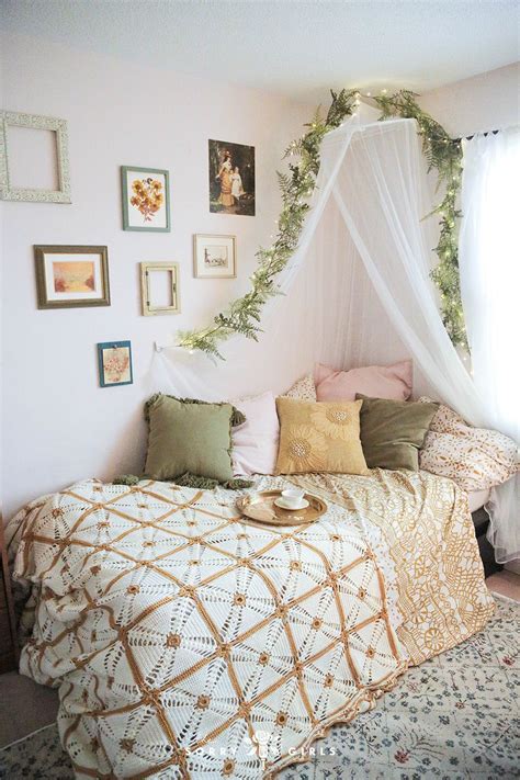 Thrifted Cottagecore Dorm Room Makeover — The Sorry Girls Dorm Room Inspiration Room