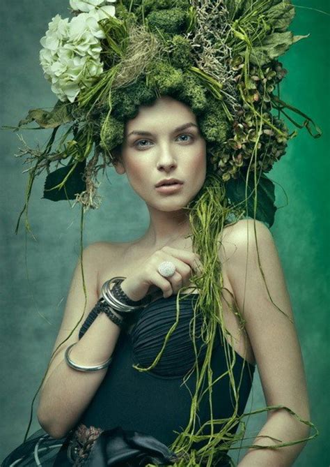 Mood Pics Art Looks Style Green Fashion Shades Of Green Her Hair Editorial Fashion Flower