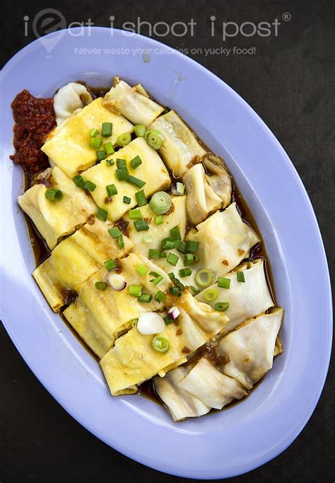 With a slithery appearance and texture that just slips into your throat; Egg Chee Cheong Fun - ieatishootipost