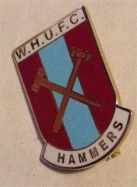 West ham united fc are a side based in london, england, that currently plays in the premier league, the top tier of english football. Pin on west ham united fc pin badges