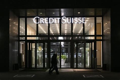 Tras Derrumbe Accionario Suiza Anuncia Que Dará Liquidez Al Credit