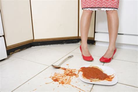 does the 5 second rule really count when your food hits the floor thrive recipes food juicy