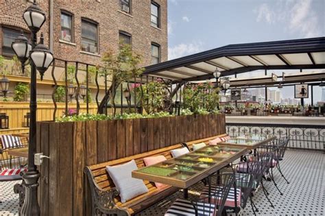 230 fifth is new york s largest outdoor rooftop garden and fully enclosed penthouse lounge with breathtakin nyc rooftop rooftop bars nyc best rooftop bars nyc. The 10 Best Rooftop Bars in NYC - URBANETTE: Lifestyle ...