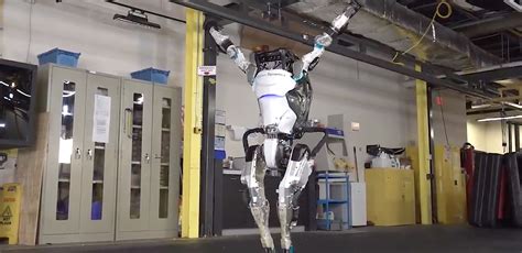Boston Dynamics Atlas Robots Nail Parkour Course In New Video Syfy Wire