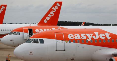 Easyjet Edinburgh To London Flight Declares Mid Air Emergency Daily