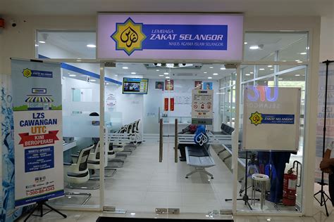 Status terkini mangsa di pusat pemindahan. LZS PINDAH CAWANGAN KE UTC SHAH ALAM - Lembaga Zakat Selangor