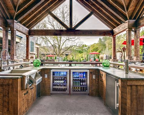 A kitchen is the coziest space in a home and we all love gathering together there and eating something delicious. 31 Entertainment Outdoor Kitchen Bar Ideas for Family Gathering Place | Outdoor kitchen, Outdoor ...